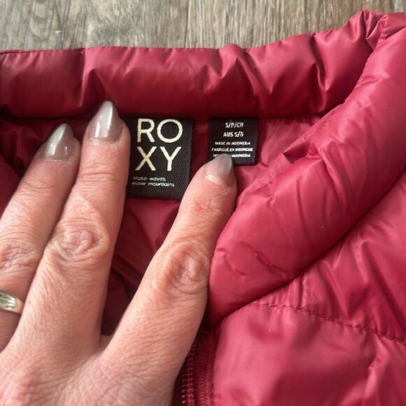 Roxy Women's Coast Road Zip-Up Packable Puffer Jacket Tibetan Red Size S New - Picture 7 of 8